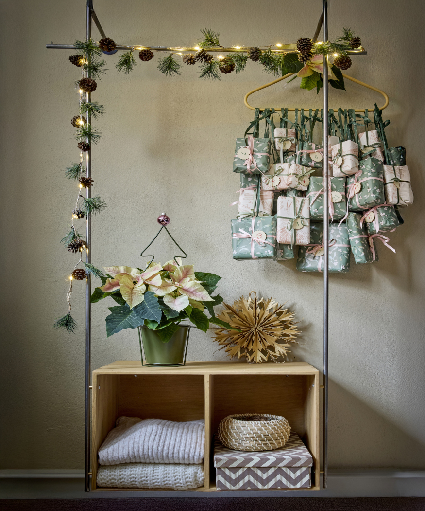 2025_Poinsettia_01000_Nordic_Winter_Charm_38