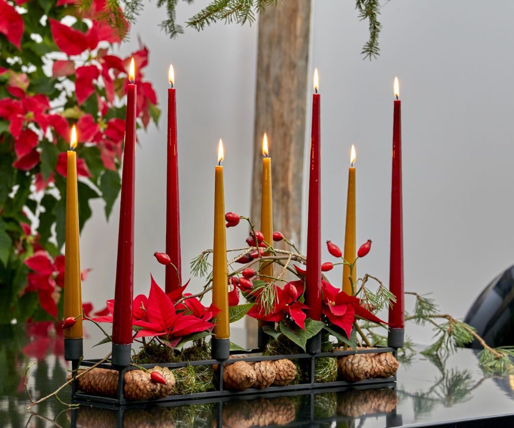 2022-poinsettia-02000-urban-loft-christmas-29